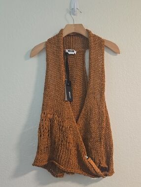 Crea Concept Crochet V-Neck Knit Tank Top - Rust Brown
